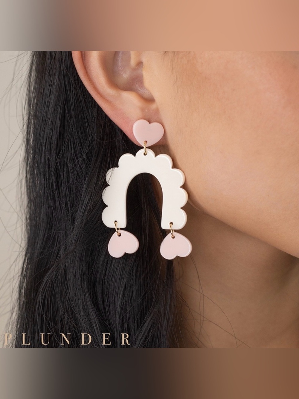 🩷 NEW 🩷 Plunder White & Pink Heart Dangle Earrings 🩷
